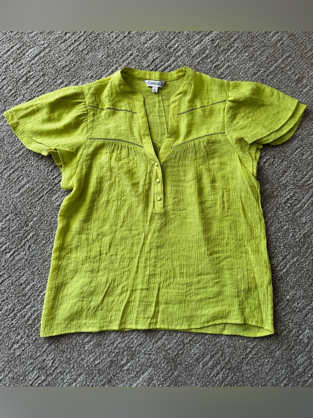 Nanette Lepore crinkle gauze like blouse M chartreuse Lime Short Flutter Sleeve